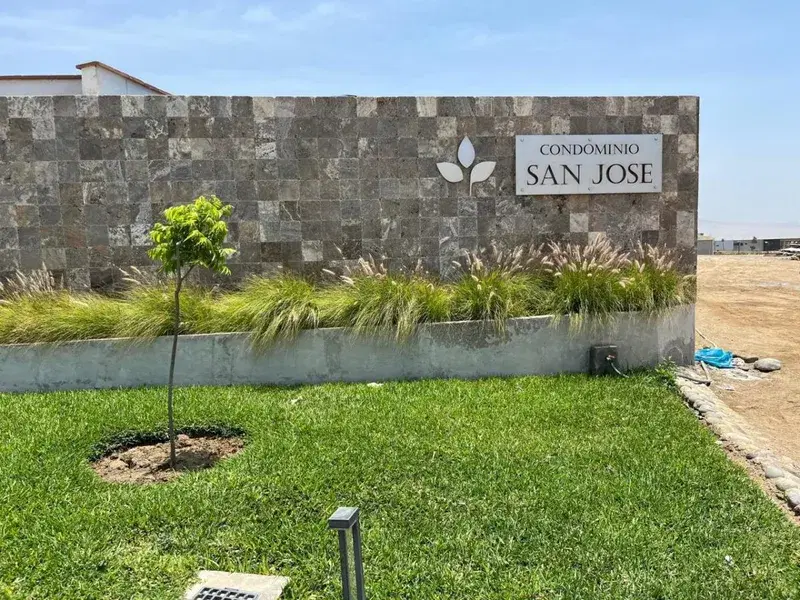 Venta de Terreno 300m2 en Condominio Ecológico San José / Asia